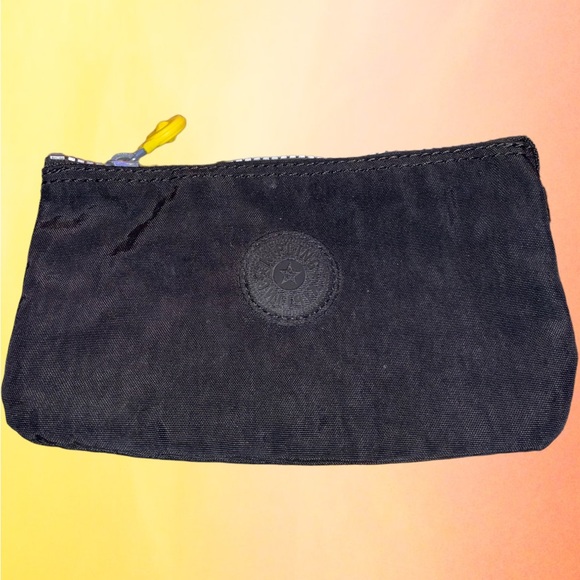 🦍Small Kipling Bag 🖤 - Picture 2 of 7